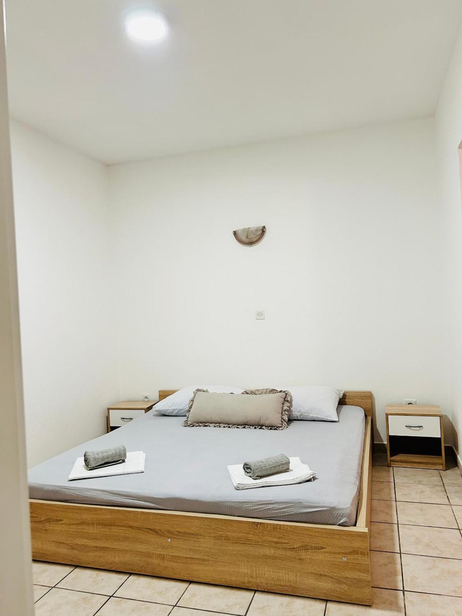 Apartments By The Sea Podaca, Makarska - 4734 Exteriör bild